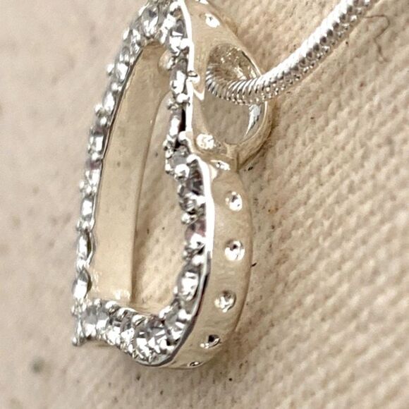 Open Heart Crystal Friendship Necklace Gift Made with Crystals from Swarovski NE - Picture 4 of 9